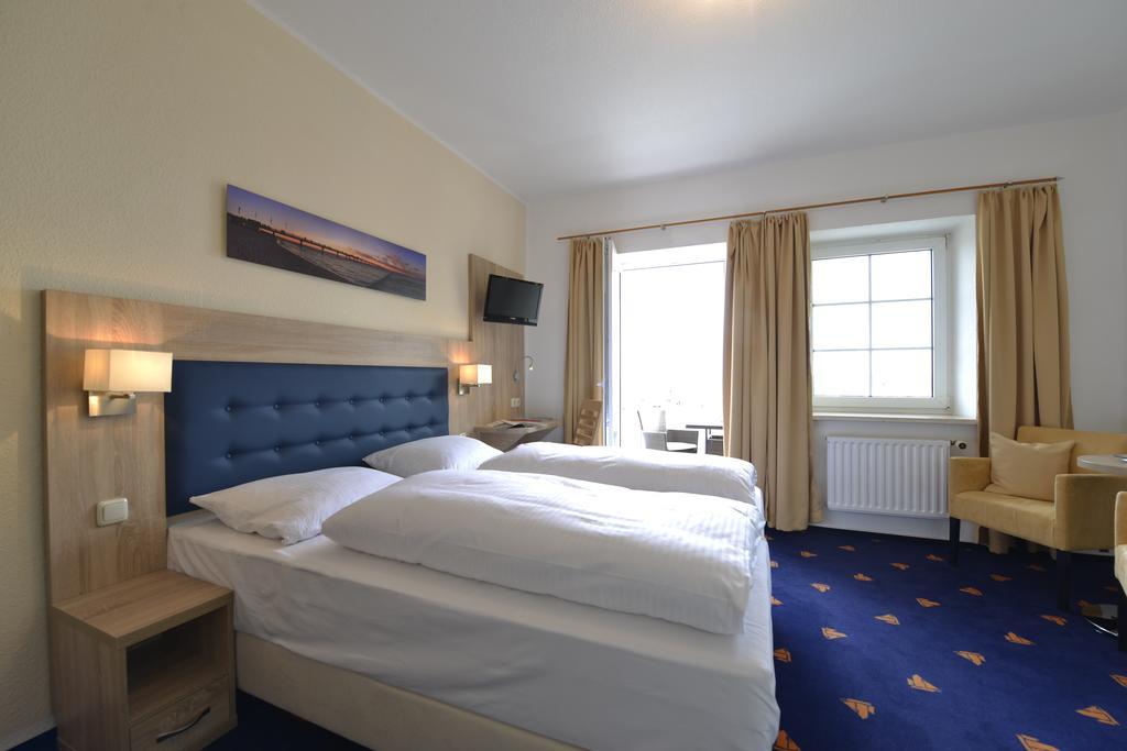 Hotel Boddenhus Garni Zingst Exterior foto