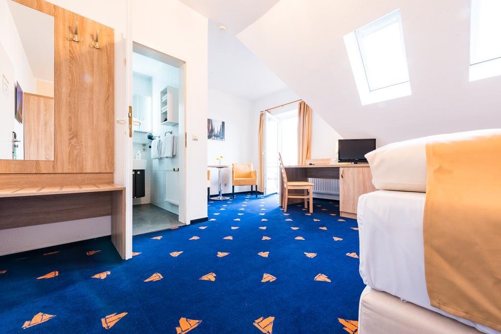 Hotel Boddenhus Garni Zingst Exterior foto