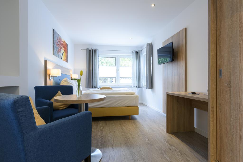 Hotel Boddenhus Garni Zingst Exterior foto