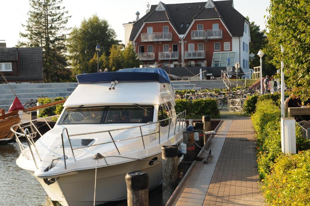Hotel Boddenhus Garni Zingst Exterior foto
