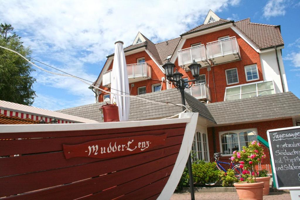 Hotel Boddenhus Garni Zingst Exterior foto